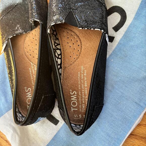 Black Sparkly Toms Slip On Shoes - Picture 3 of 4